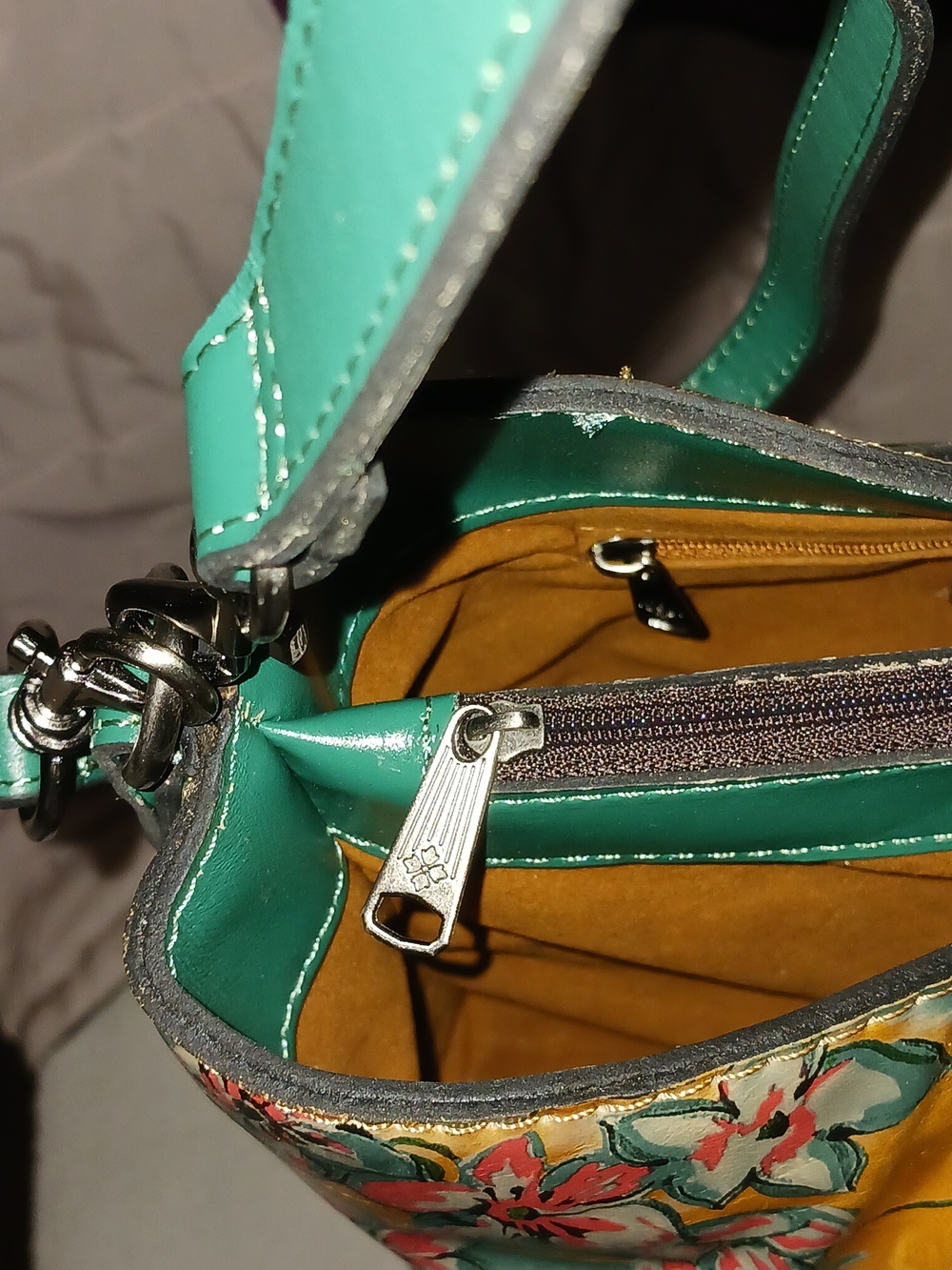 Patricia Nash Irving Leather Bucket Crossbody Bag from Beautiful Girl Collection - Picture 16 of 16